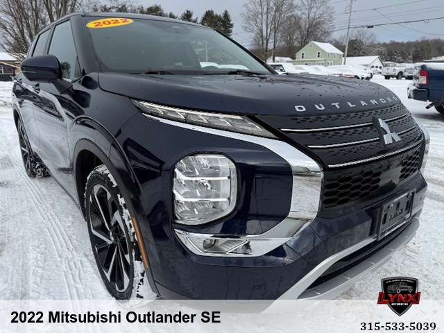 2022 Mitsubishi Outlander SE