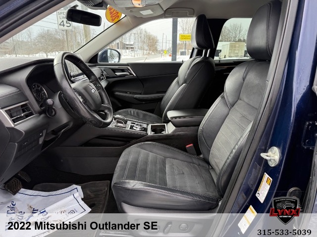 2022 Mitsubishi Outlander SE