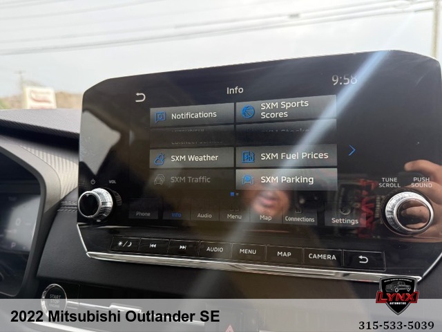 2022 Mitsubishi Outlander SE