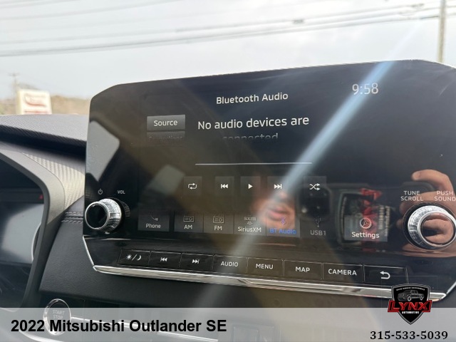 2022 Mitsubishi Outlander SE