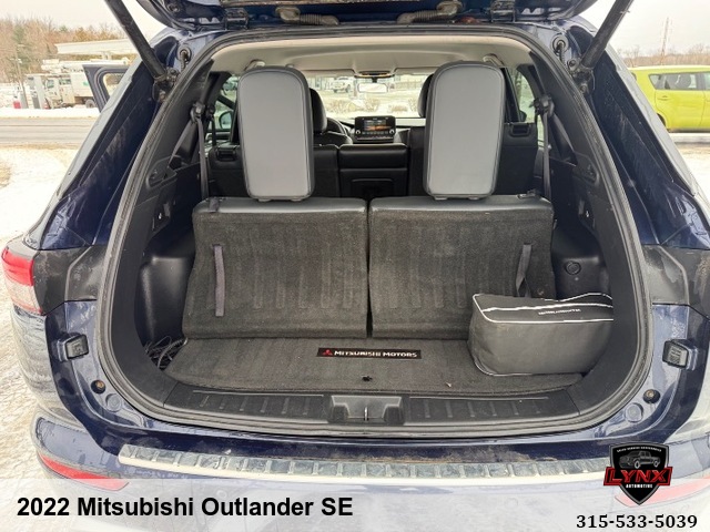 2022 Mitsubishi Outlander SE