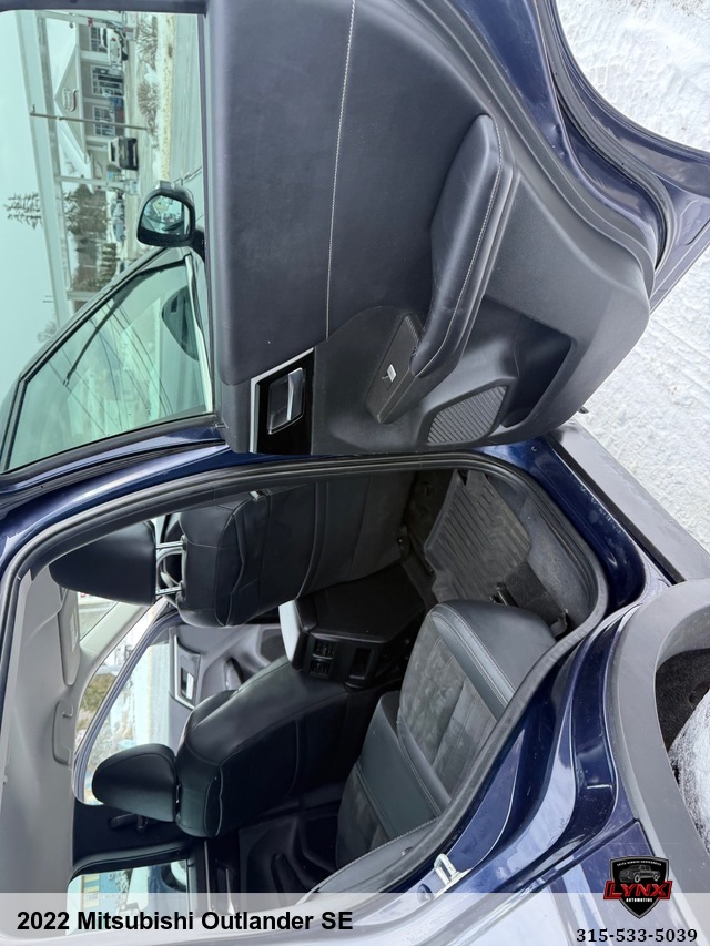 2022 Mitsubishi Outlander SE