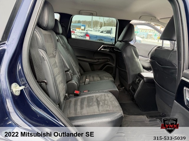 2022 Mitsubishi Outlander SE