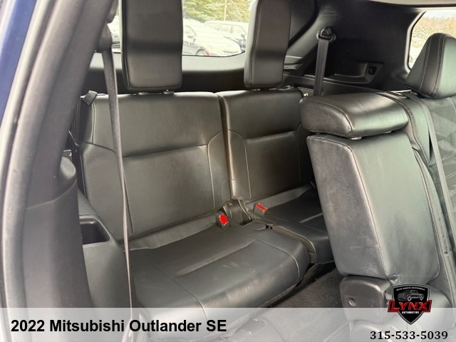 2022 Mitsubishi Outlander SE