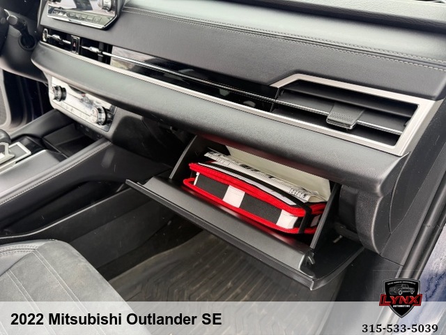 2022 Mitsubishi Outlander SE