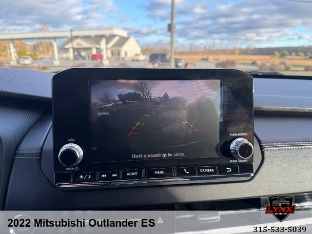 2022 Mitsubishi Outlander ES