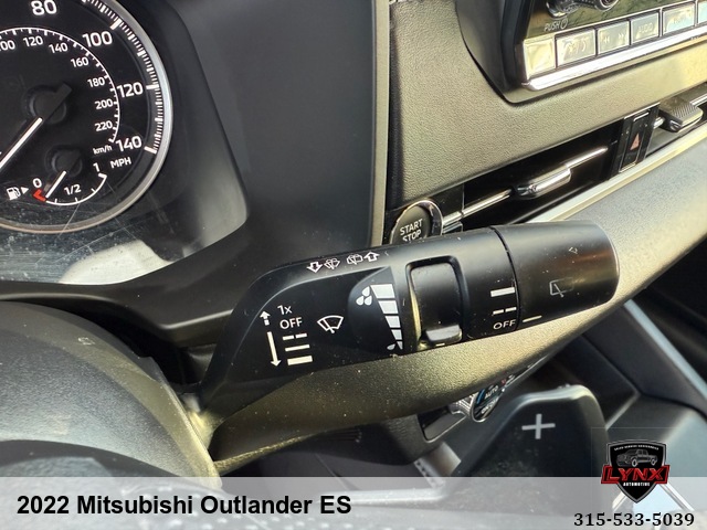 2022 Mitsubishi Outlander ES