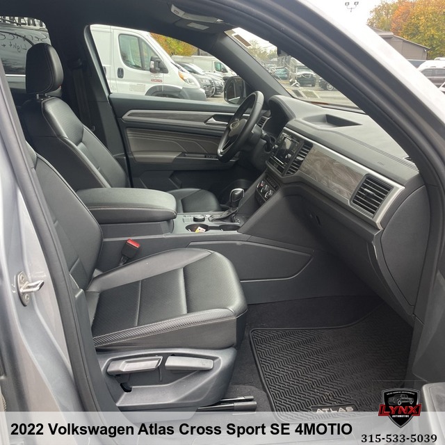 2022 Volkswagen Atlas Cross Sport SE 4MOTION