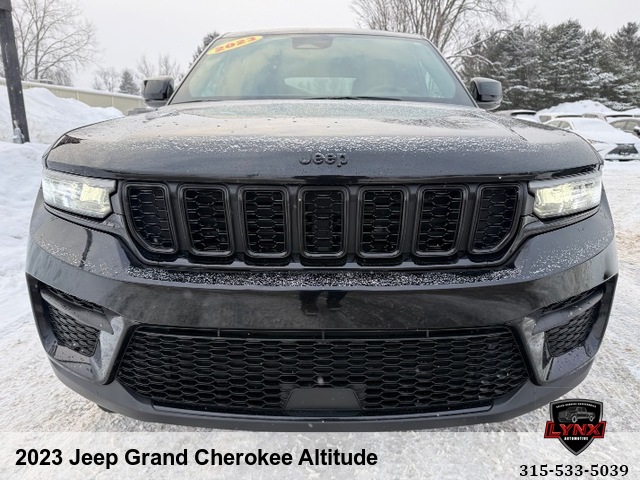 2023 Jeep Grand Cherokee Altitude