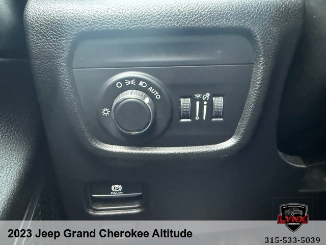 2023 Jeep Grand Cherokee Altitude