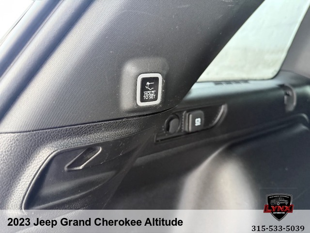 2023 Jeep Grand Cherokee Altitude