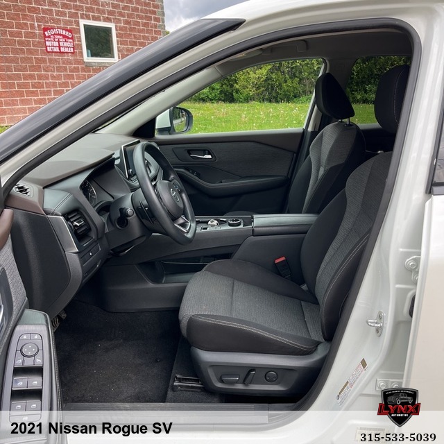 2021 Nissan Rogue SV