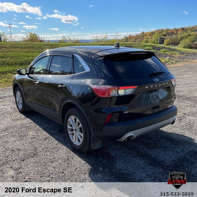 2020 Ford Escape SE