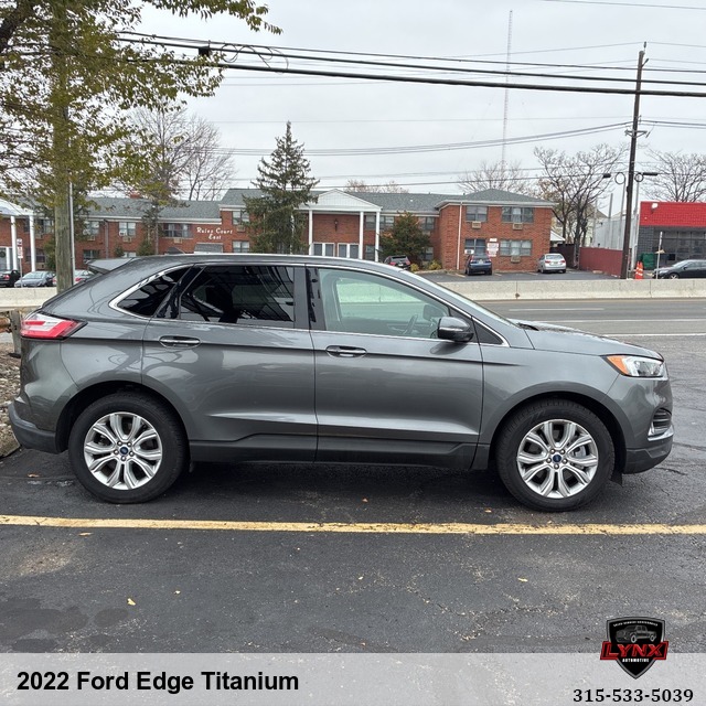 2022 Ford Edge Titanium
