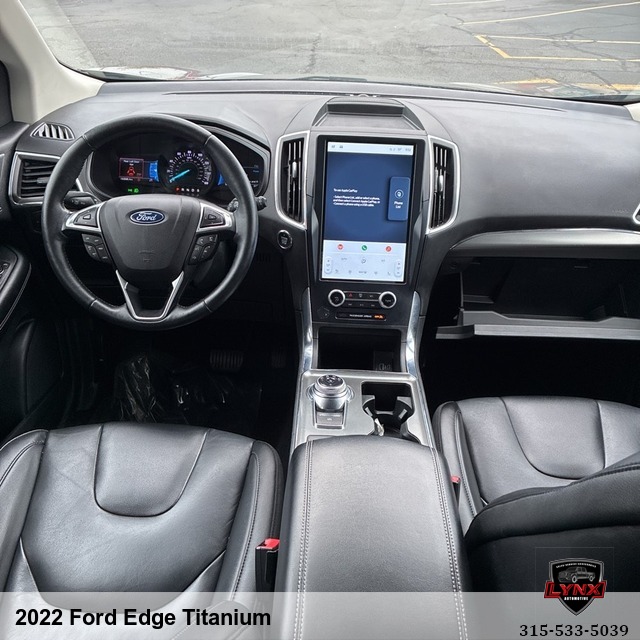 2022 Ford Edge Titanium