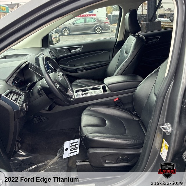 2022 Ford Edge Titanium