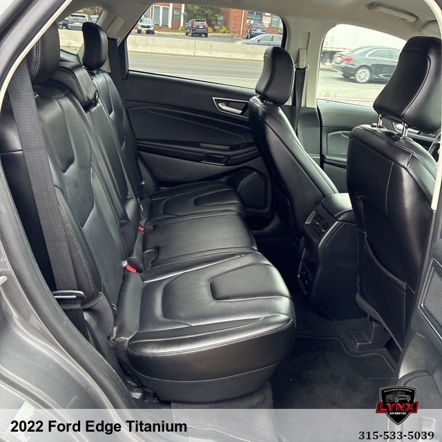 2022 Ford Edge Titanium