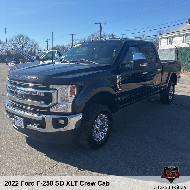 2022 Ford F-250 SD XLT Crew Cab 