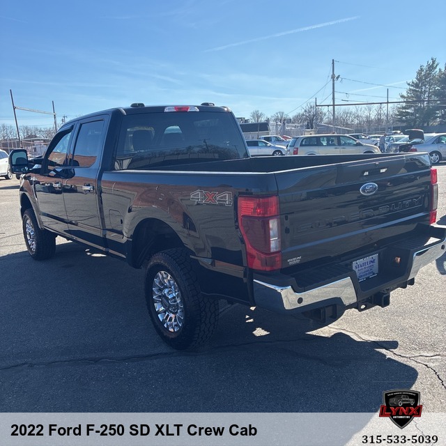 2022 Ford F-250 SD XLT Crew Cab