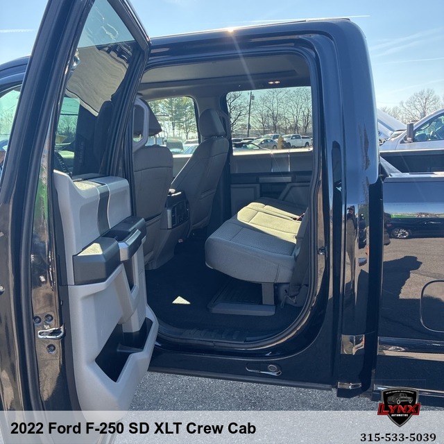 2022 Ford F-250 SD XLT Crew Cab